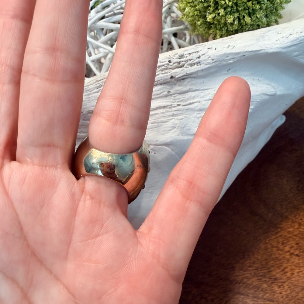 Olive Green Faceted Crystal Oval Cocktail Ring -Vintage Fashion Jewelry Size 7/8 - Picture 4 of 8